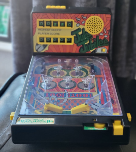 Juke jubilee table top pinball - juke,